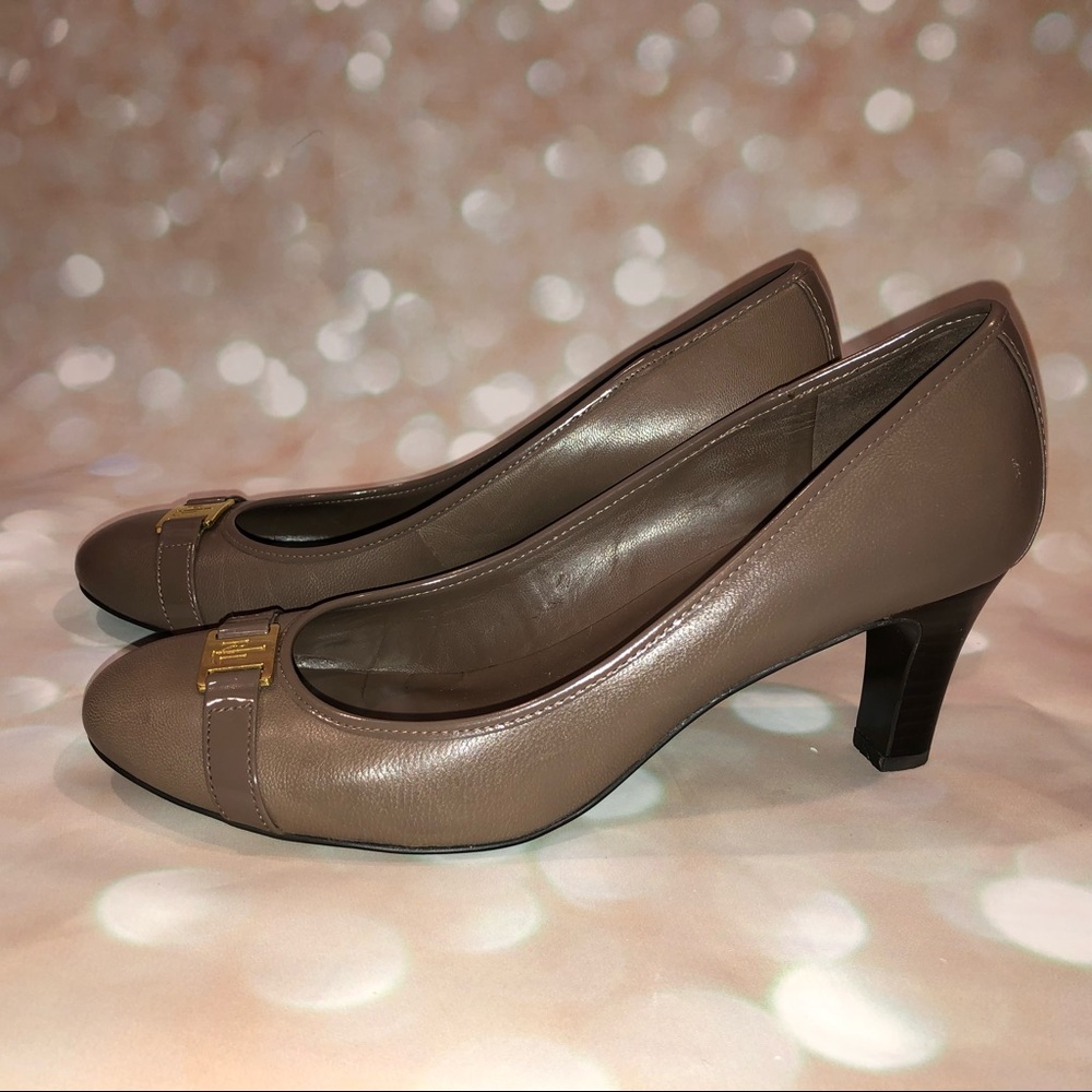 Ralph Lauren | Elegant Tan Rounded Toe Pumps
